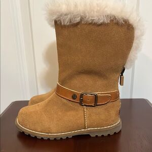 Ugg Nessa Tan Suede Leather Buckle Shearling Zip Up Back Girls Boots 9
